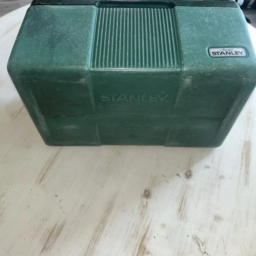 Vintage Stanley Aladdin Cooler Green Insulated Divided Lunch Box No Thermos USA - Picture 8 of 9